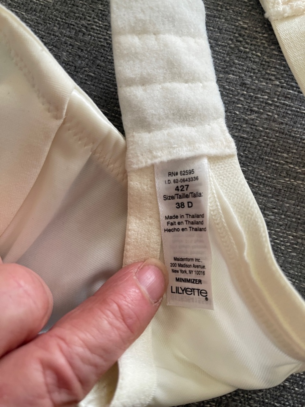 Lilyette Cream Lace-Front Underwire Bra - Picture 4 of 5